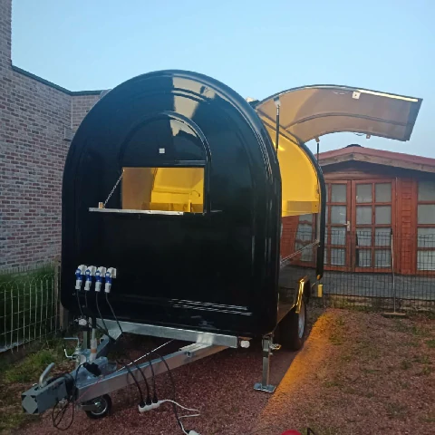 Retro foodtruck aanhanger model L – 2,8 meter lang,