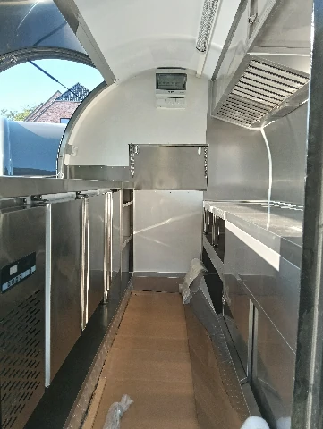 Food truck rétro modèle L , 2.8m de long